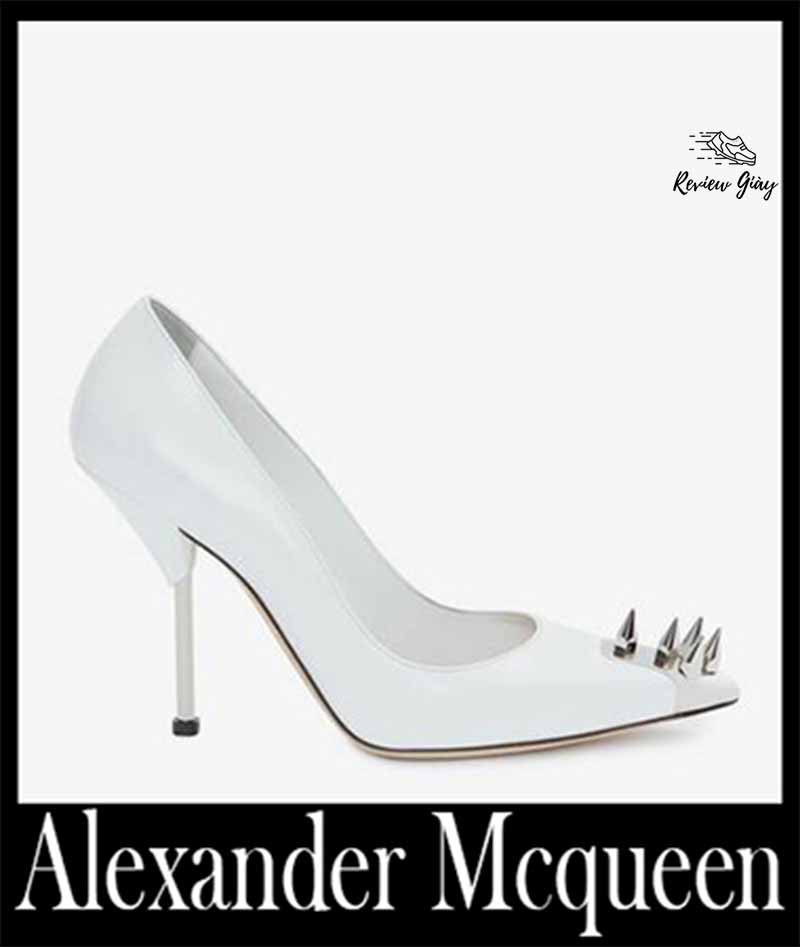 Alexander McQueen giới thiệu giày mới nhất cho nữ trong 2022